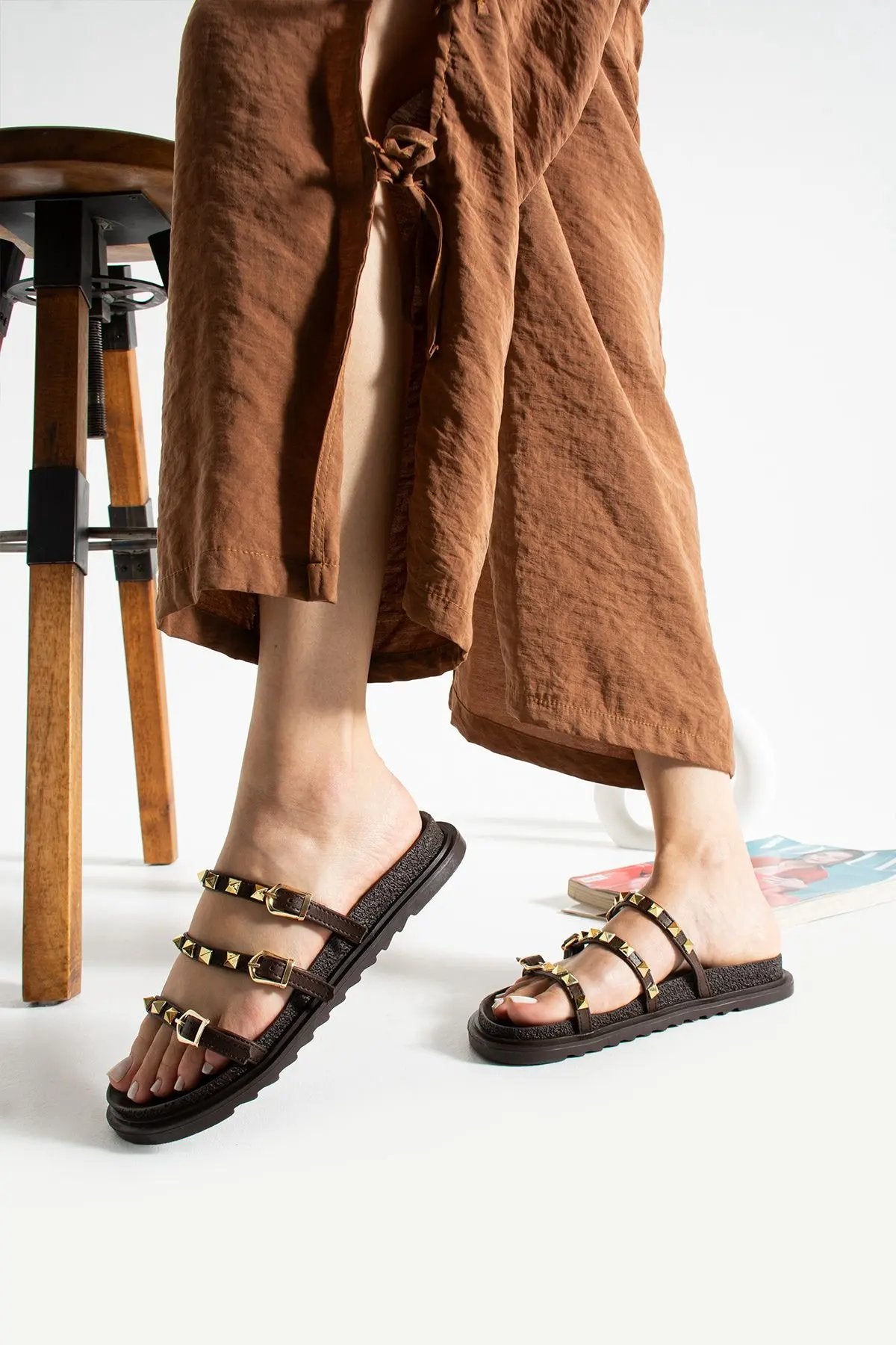 Lavinia Kadın Çift Tokalı Rahat Terlik – Günlük Yazlık Trend Terlik Melodiayakkabı