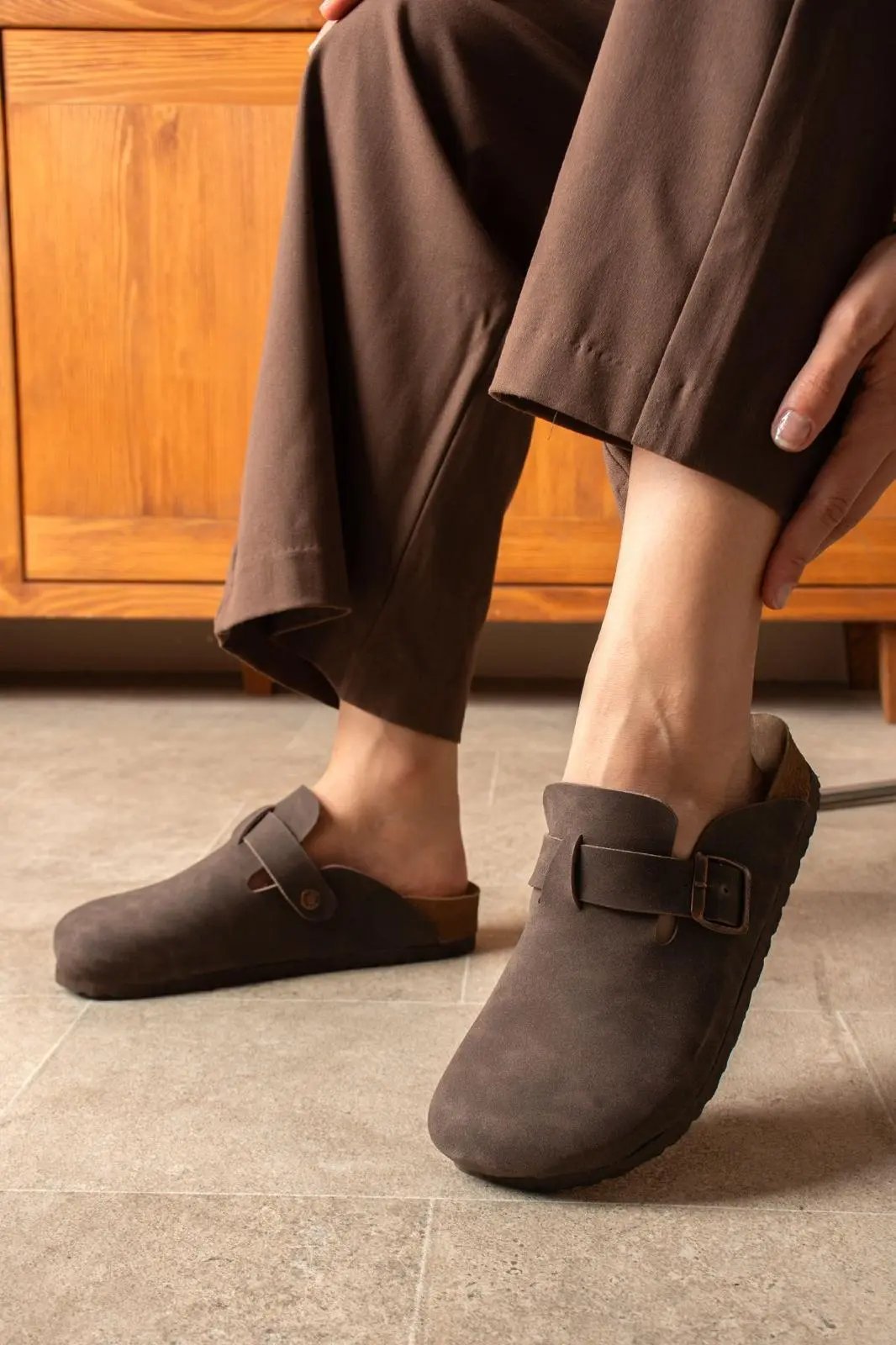 Sabo Önü Kapalı Mantar Taban Terlik - Kahverengi Melodi Ayakkabı