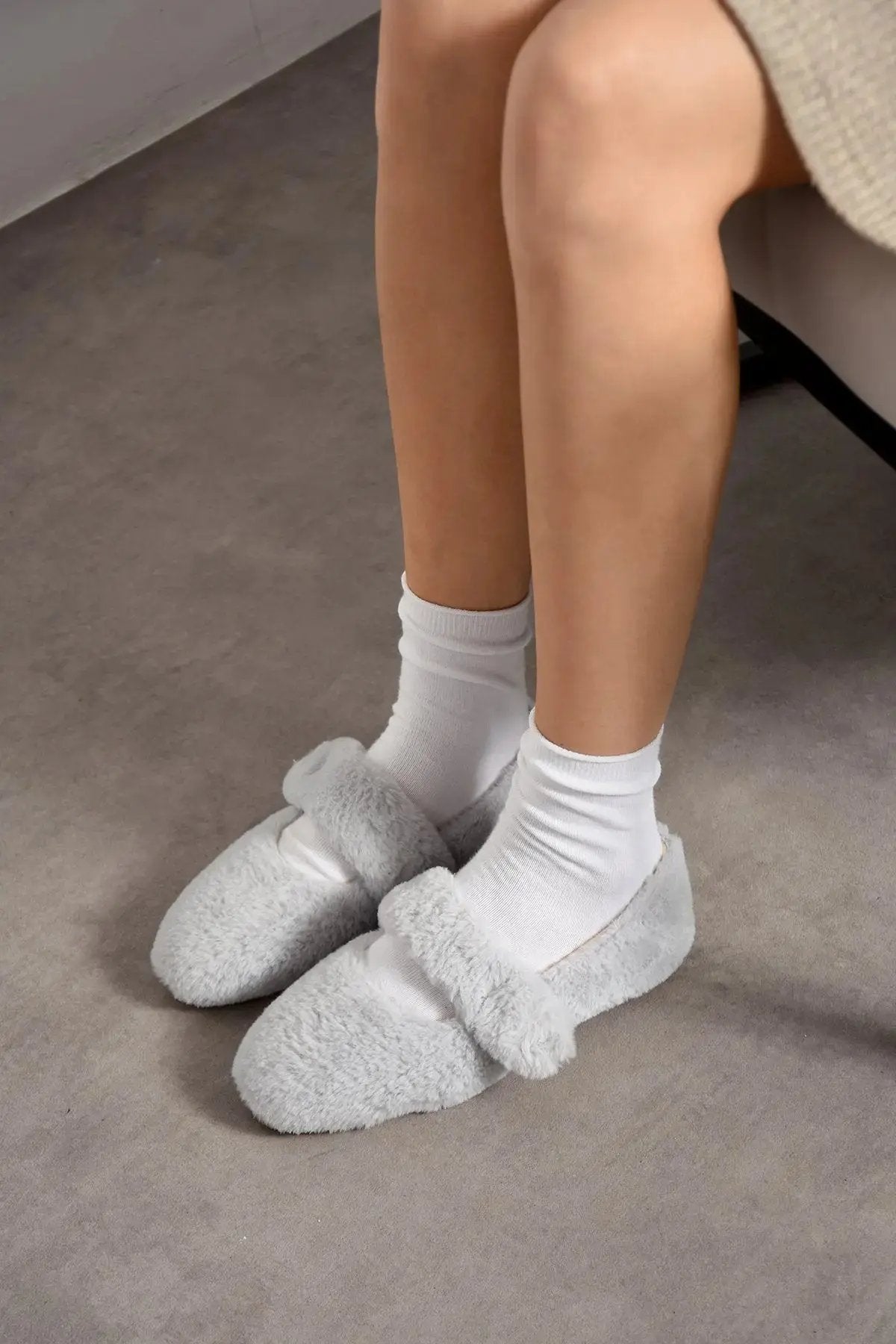 Peluş Ev Babeti–Tüylü Ultra Yumuşak Hafif Sıcak Konforlu Panduf Melodi Ayakkabı