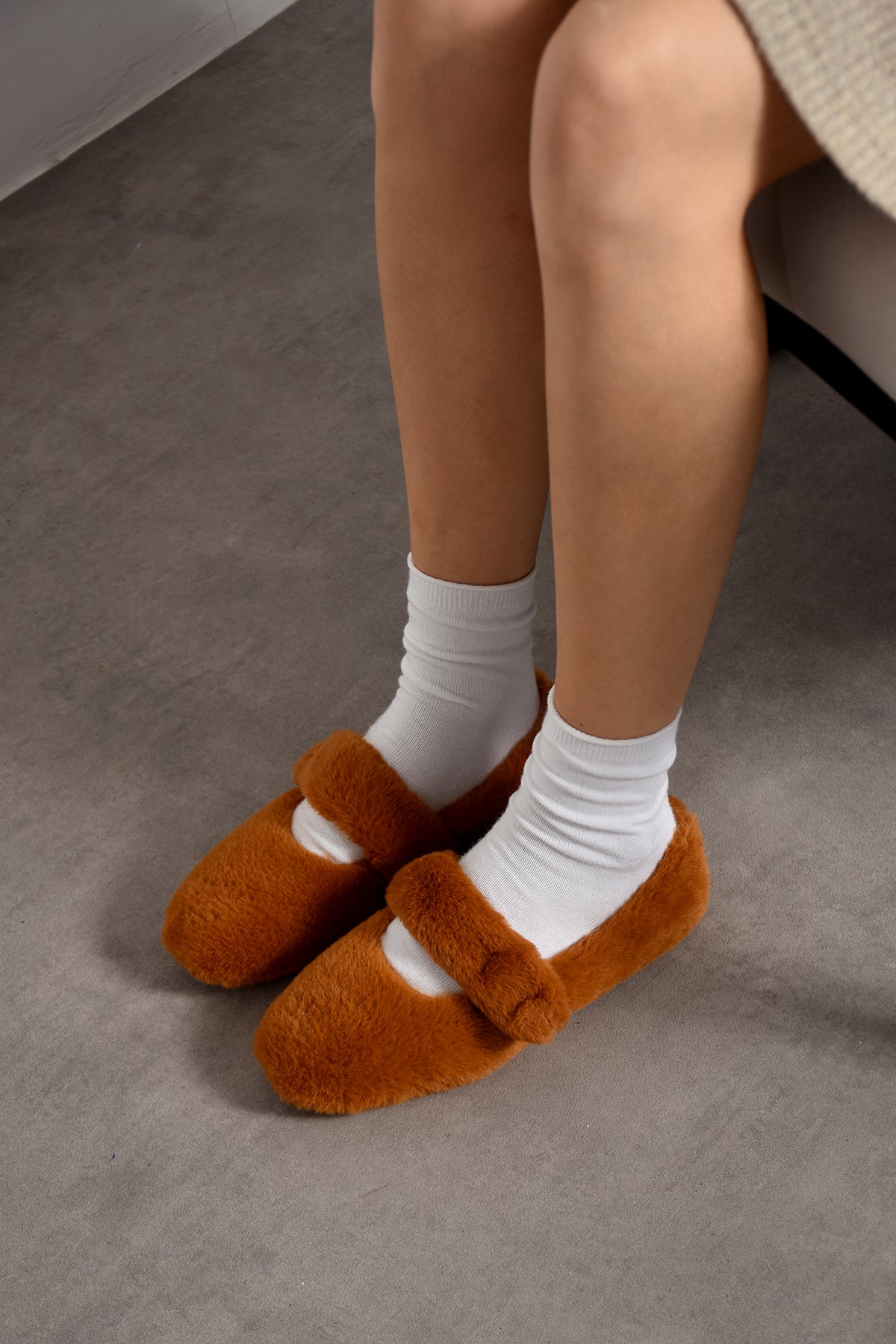 Peluş Ev Babeti–Tüylü Ultra Yumuşak Hafif Sıcak Konforlu Panduf