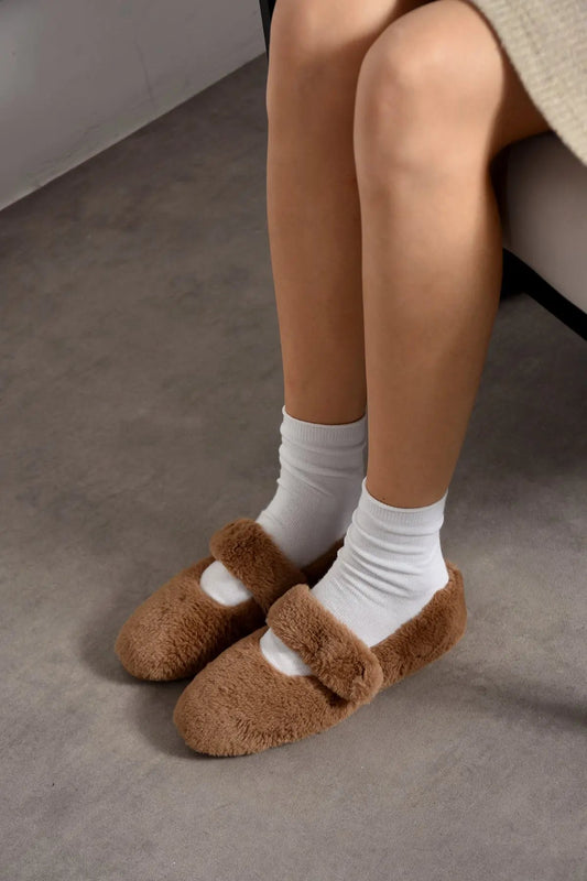 Peluş Ev Babeti–Tüylü Ultra Yumuşak Hafif Sıcak Konforlu Panduf Melodi Ayakkabı