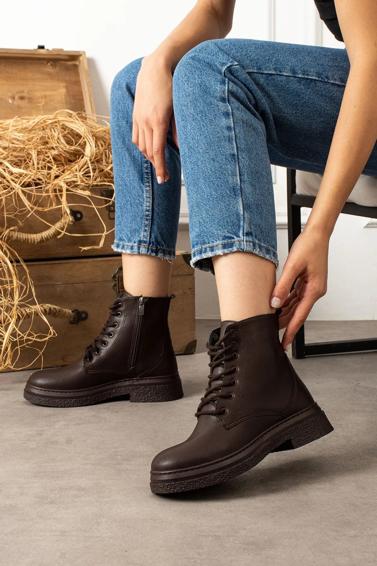 Mary Kadın Fermuarlı Bağcıklı Postal Bot - Kalın Taban Sıcak Astarlı Şık Kışlık Bot Melodi Ayakkabı