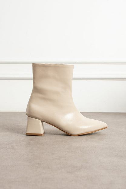Vera Kadın Sivri Burun Kalın Topuklu Bot - Bej Melodi Ayakkabı