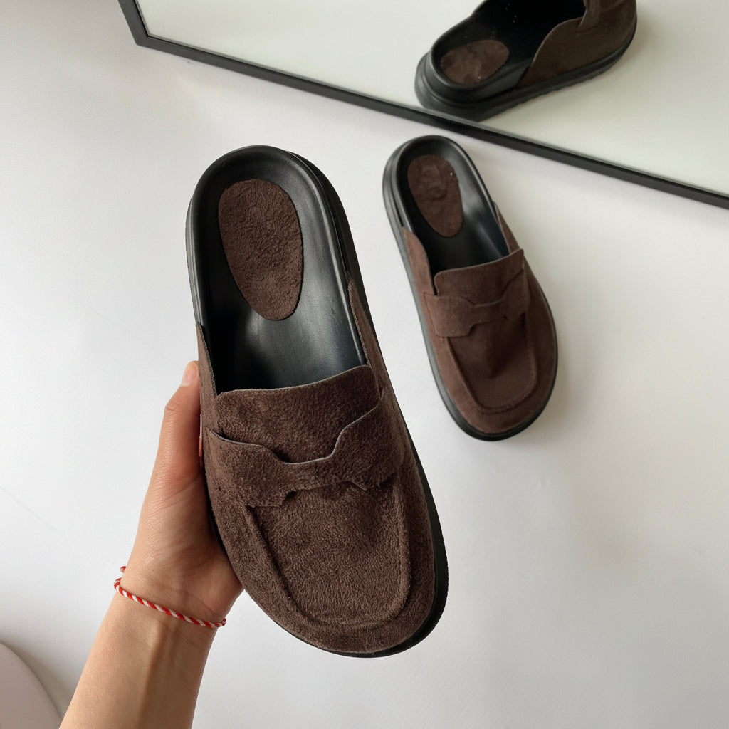 Mule Süet El Yapımı Rahat Loafer - Kahverengi Ayakta