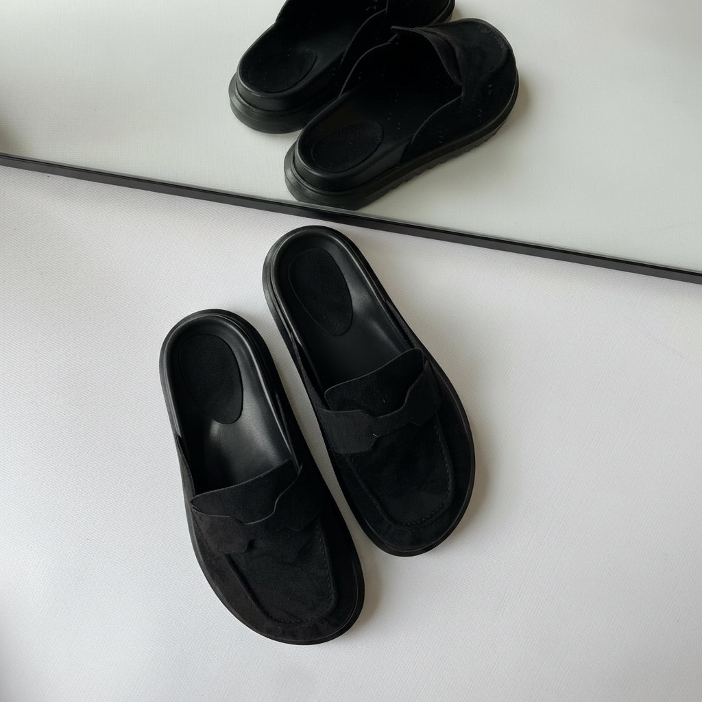 Mule Süet El Yapımı Rahat Loafer - Siyah Yandan