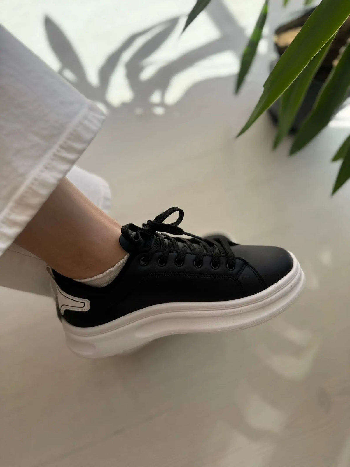 Fray Siyah Beyaz Günlük Spor Sneakers Melodi Ayakkabı