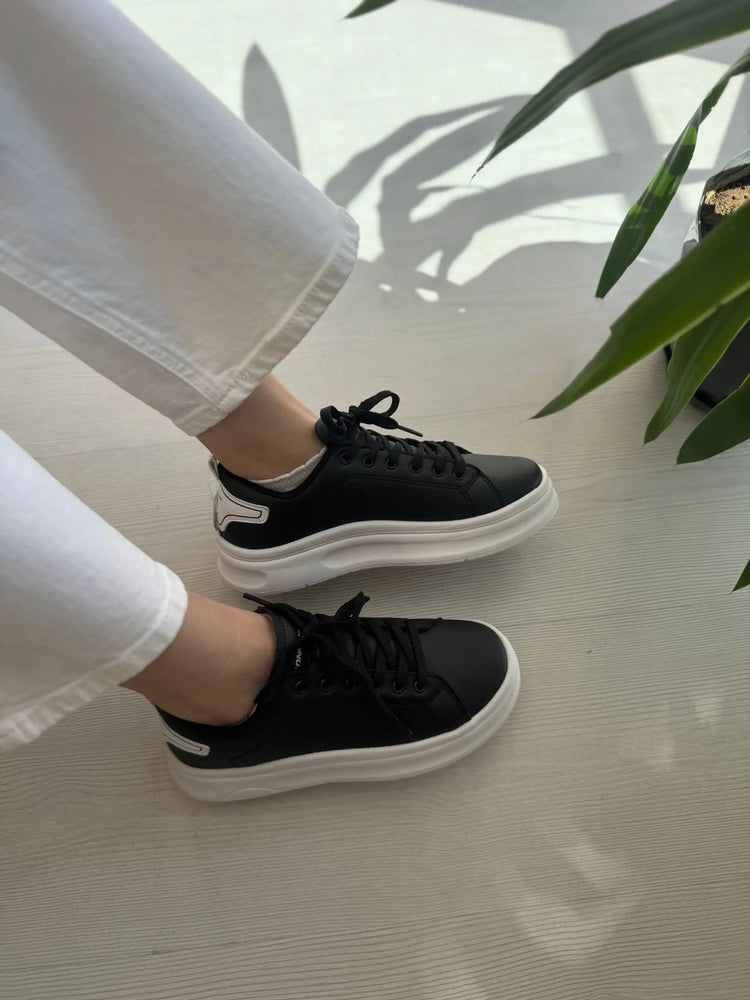 Fray Siyah Beyaz Günlük Spor Sneakers Melodi Ayakkabı