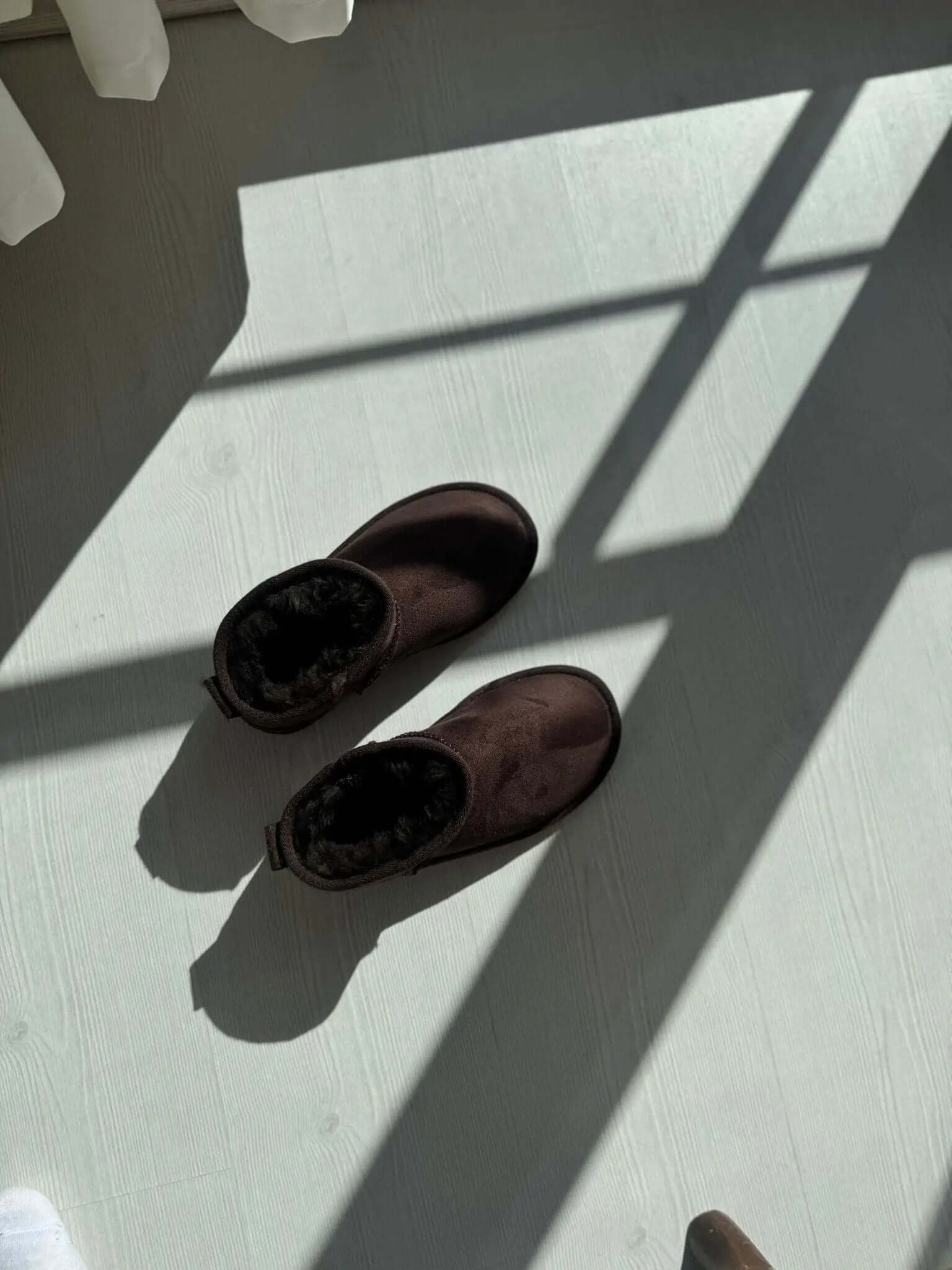 Mini Alçak Taban Süet İçi Kürklü Kadın Bot Melodi Ayakkabı