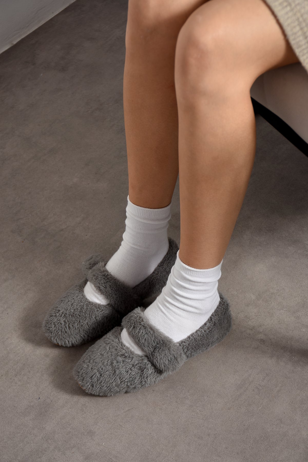 Peluş Ev Babeti–Tüylü Ultra Yumuşak Hafif Sıcak Konforlu Panduf