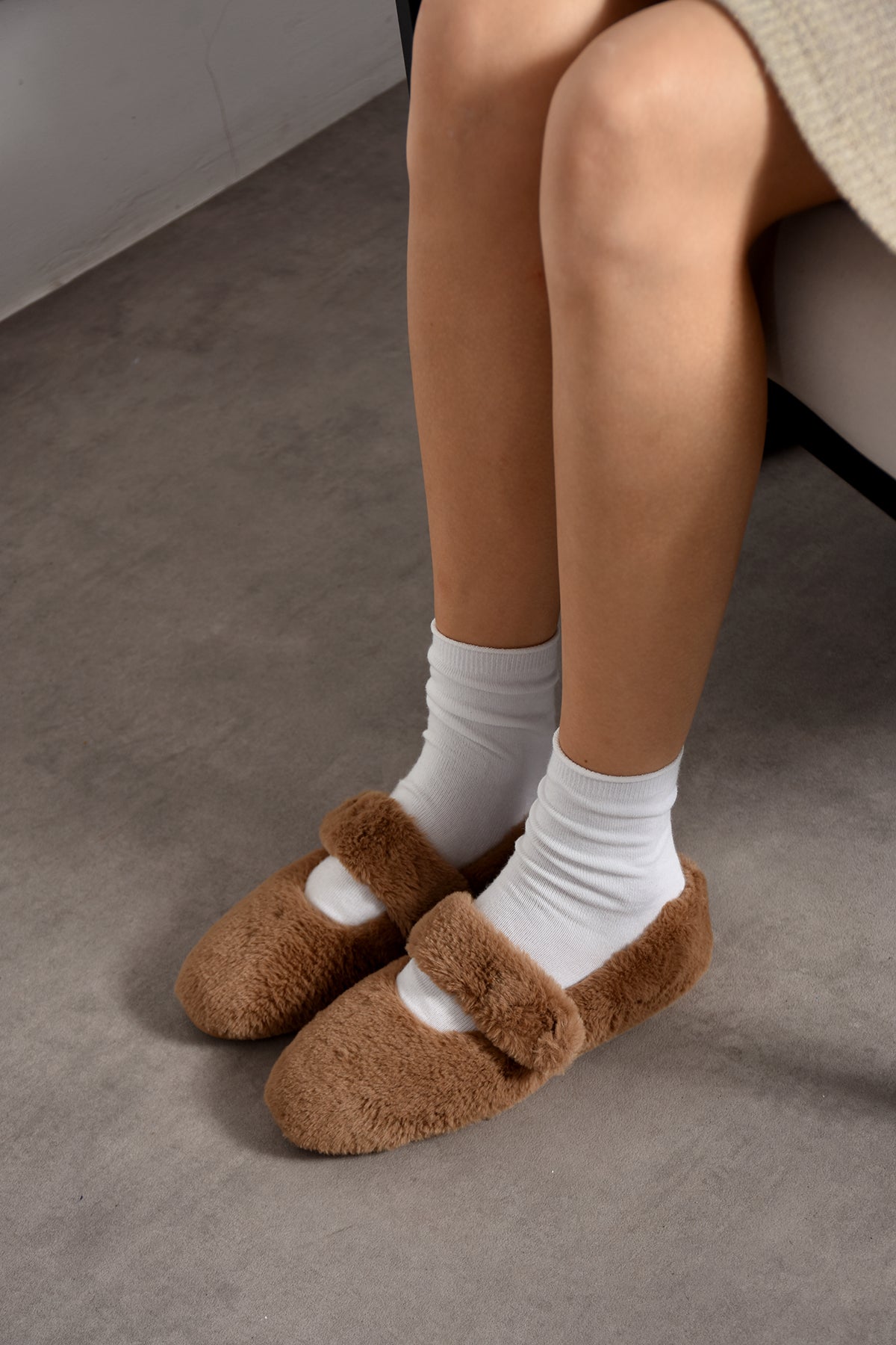 Peluş Ev Babeti–Tüylü Ultra Yumuşak Hafif Sıcak Konforlu Panduf
