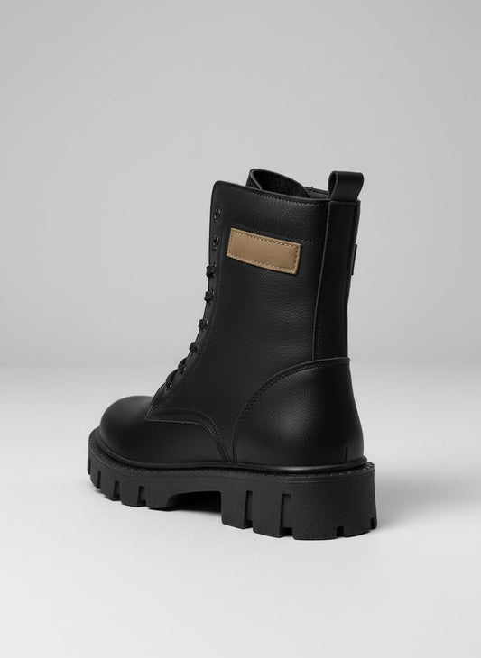 Kadın Siyah Bağcıklı Ortopedik Taban Günlük Bot