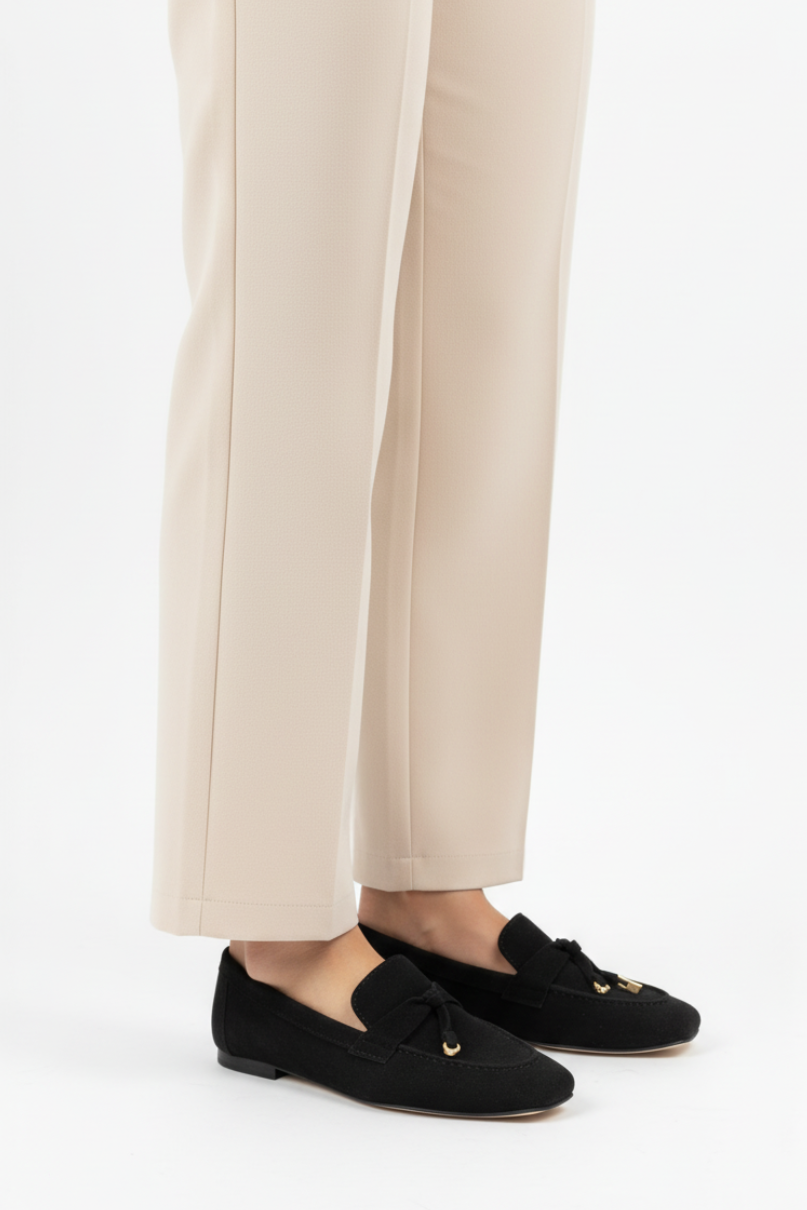 Siyah Loafer Krem Pantolon Yan Açı