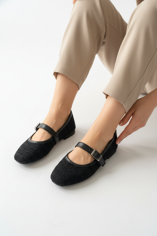 Siyah Örgü Babet - Yakın Poz Denemesi